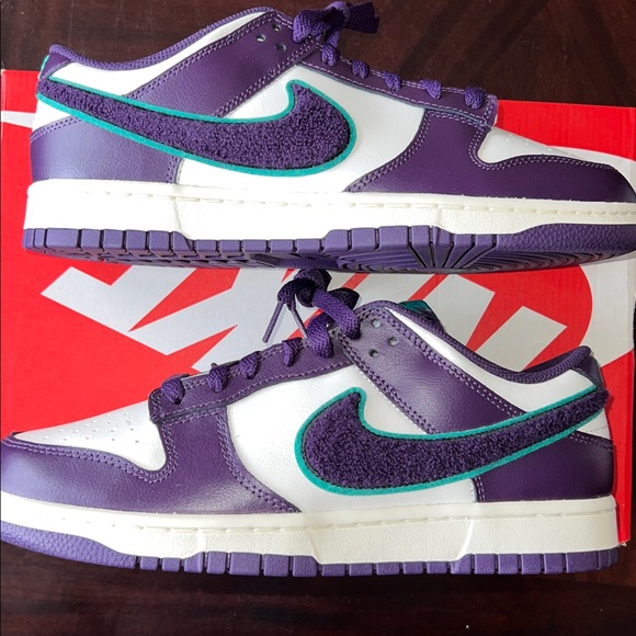 Nike Dunk Low Chenille Swoosh Grand Purple. - Picture 4 of 12